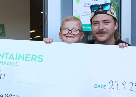 Lucky Linkin Returns 200 Millionth Container at Crestmead Depot | Containers for Change Queensland